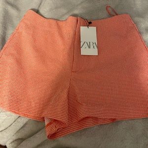 zara red and white plaid shorts with button and zipper size Large
